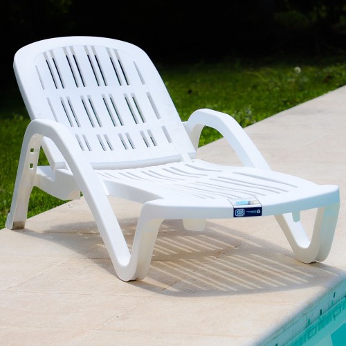 Imagen miniatura Reposera Pl&aacute;stica De Jard&iacute;n Voss 2000 Miami 5 Posiciones Blanca